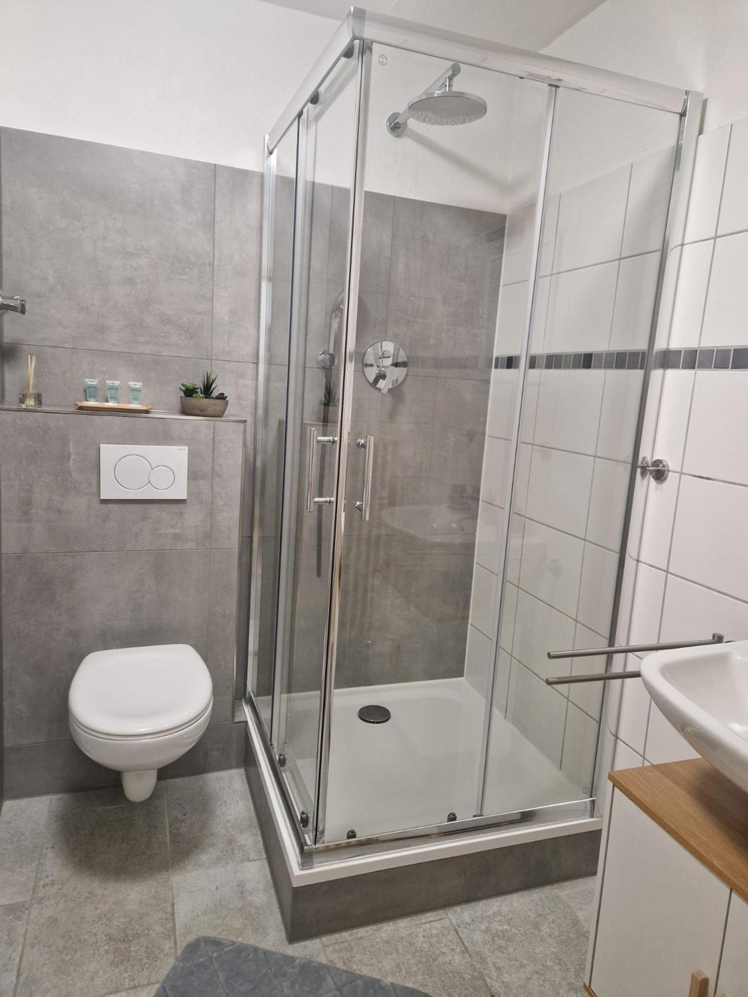 Dehome - Enjoy - Stay By Central Station Koblenz  Kültér fotó